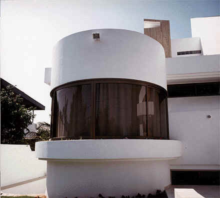 51068004.gif (88482 bytes)